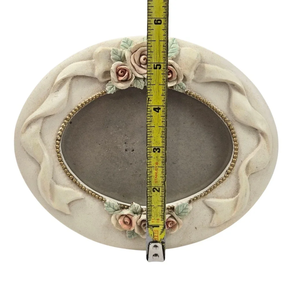 Vtg Victorian Roses Oval Resin Picture Frame Cottage Core Romantic 3x4.5 Photo
